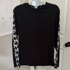 Stylish Black Long Sleeve Tee with White Patterned Sleeves